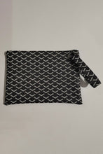 Olea Wristlet