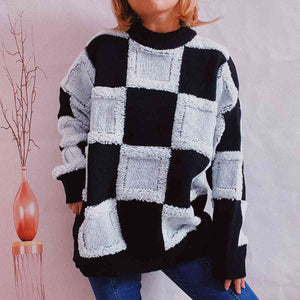 Pia Checkered Round Neck Long Sleeve Sweater