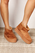 Aria Camel Mini Boots