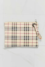 Olea Wristlet